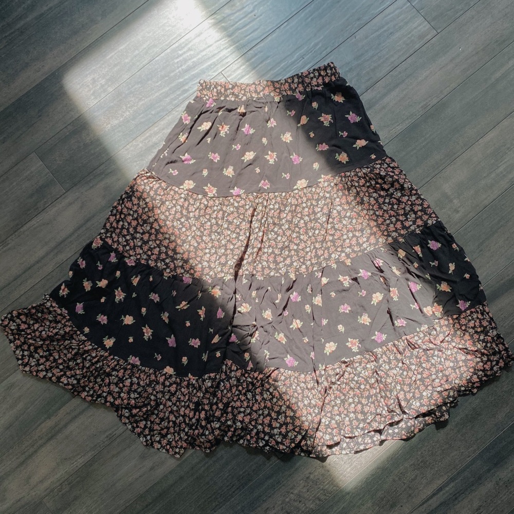 New without tags high waisted American Eagle skirt